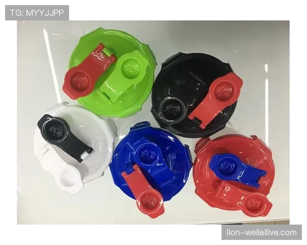 邹市明家的冰箱里塞满蛋白粉,连饮料都喝零卡的 邹市明家的冰箱里塞满蛋白粉,连饮料都喝零卡的